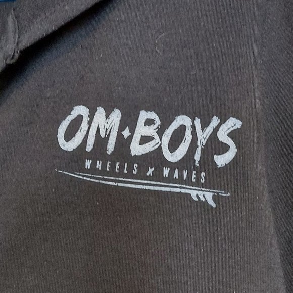 Om Boys - Zero to Zen Wheels & Waves Top - Picture 2 of 4